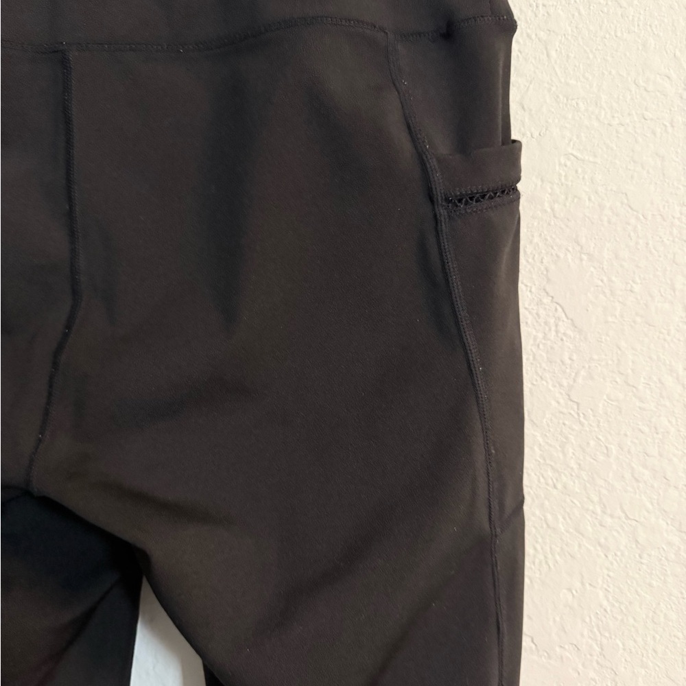 Level Up Active Women’s Black High-Waisted Leggings - Picture 6 of 7